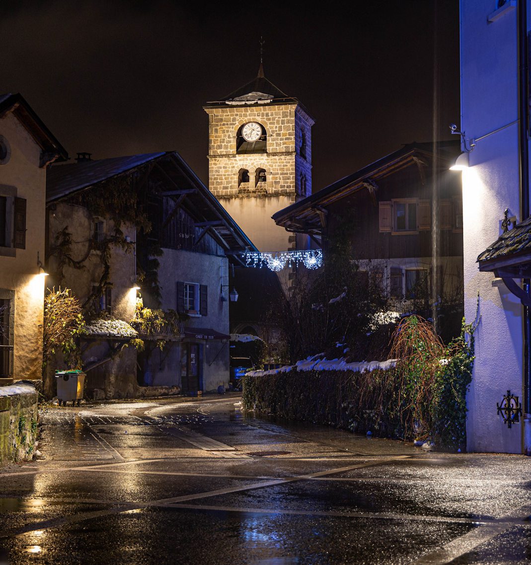 Holiday Rental 14 Village at night