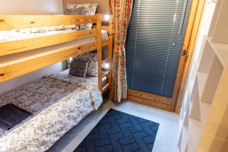 Bedroom2-1_1920